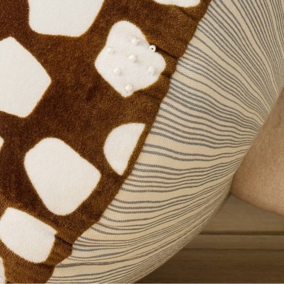 John Derian Mushroom Pillow 🍄 - Picture 10 of 16